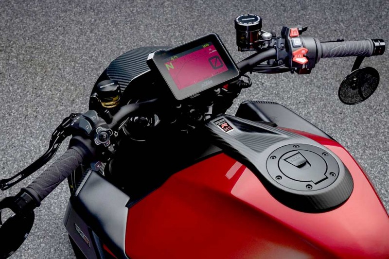 В Brabus взялись за мотоциклы: представлен доработанный KTM 1290 Super Duke R EVO