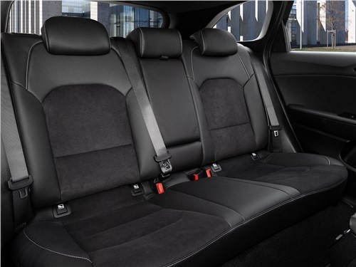 Тест-драйв KIA Ceed (поколение III рестайлинг) - Kia Ceed решил подкупать &laquo;фокусами&raquo; и мотором