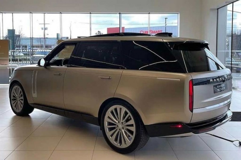 Новый Range Rover 2022 предложат в России в четырех модификациях 3 Новый Range Rover 2022 предложат в России в четырех модификациях