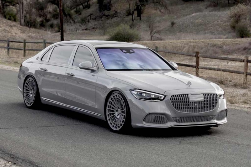 Ким Кардашьян показала свой новый Mercedes-Maybach S580 стоимостью свыше 24 млн