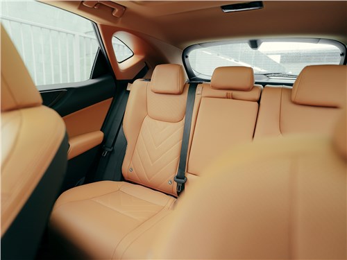 Lexus NX- вызов немецким кроссоверам 22 Lexus NX- вызов немецким кроссоверам