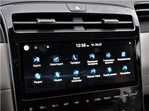 Почему новый Hyundai Tucson выглядит космическим кораблем, но не едет также?