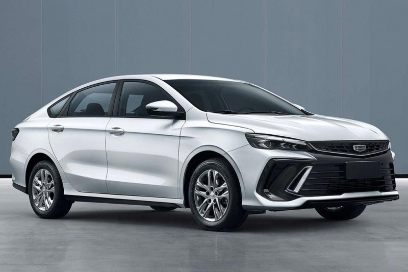 Geely готовит рестайлинговый Coolray и еще три новинки: всем им положен новый мотор