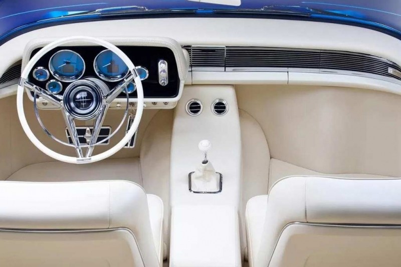 Уникальный Lincoln Continental с 940-сильным мотором продали с молотка за ₽60 млн