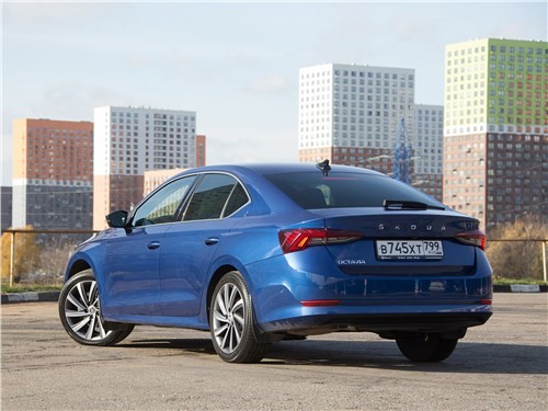 Тест-драйв Skoda Octavia (поколение IV) - Как аргумент для... фотографов-любителей 
