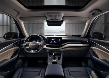 В салоне российских Haval F7 появится большой &laquo;телевизор&raquo;