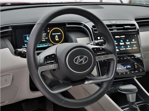 Почему новый Hyundai Tucson выглядит космическим кораблем, но не едет также?