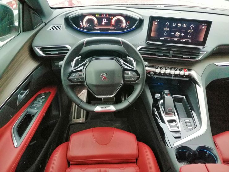 Прочь от безумного мира: духовное путешествие на новом Peugeot 3008