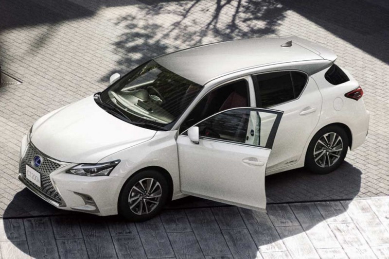 Японцы готовят в отставку &laquo;долгожителя&raquo; Lexus CT 200h: представлена прощальная версия