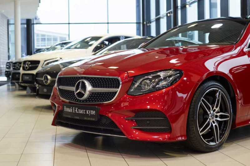 Mercedes прекратил поставки машин в Россию: завод в Подмосковье тоже остановлен