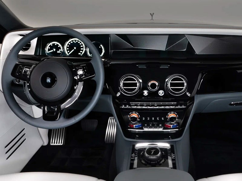 Представлен уникальный Rolls-Royce Phantom