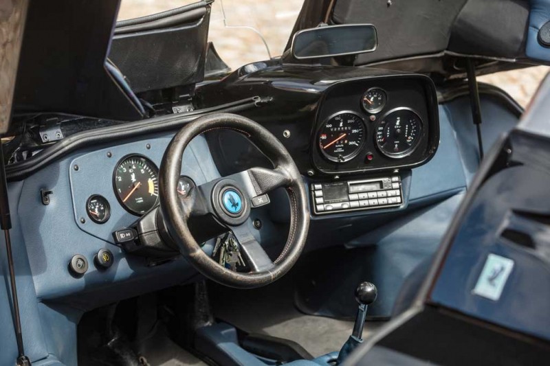 С молотка пустят необычный Isdera Spyder 036i, выпущенный тиражом около 14 штук