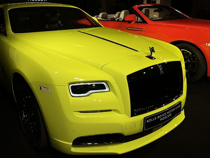 Rolls-Royce остановил поставки автомобилей в Россию 1 Rolls-Royce остановил поставки автомобилей в Россию