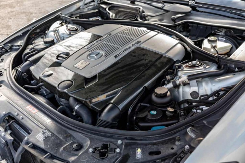 В продаже Mercedes S65 AMG с могучим V12: ценник на машину упал ниже плинтуса