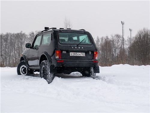 Тест-драйв Lada Niva Legend (поколение I) - Свой в&hellip; колее от грузовиков