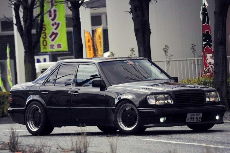 Топ-10 любопытных фактов про легендарный &laquo;волчок&raquo; Mercedes 500E W124