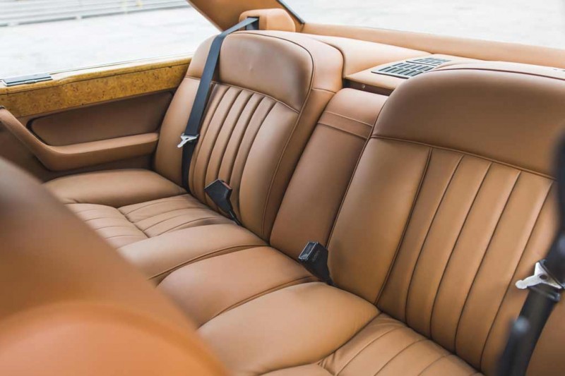 Крайне редкий и некогда дорогой Rolls-Royce Camargue продали за скромную сумму