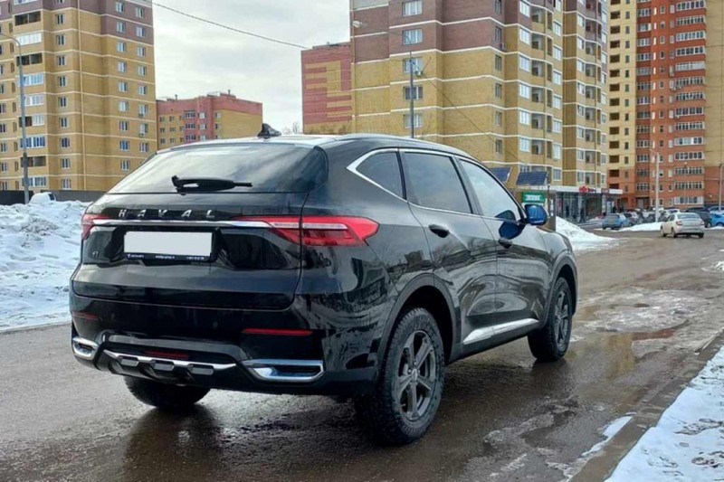 Езжу на F7 больше полугода и не жалею: расстроила только грыжа на колесе