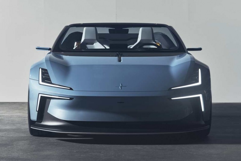 Концептуальный Polestar O2 удивил стеклянной крышей и наличием квадрокоптера