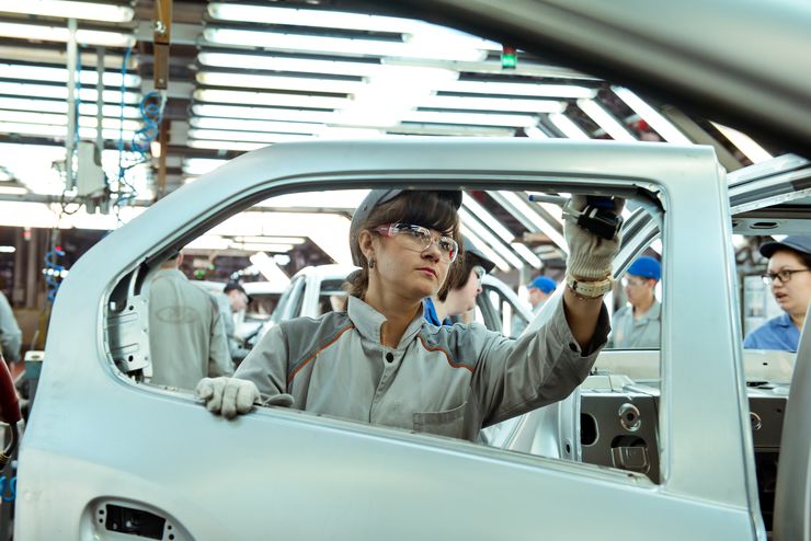 Привет, &laquo;Жигули&raquo;: АВТОВАЗ избавит LADA от санкционных деталей