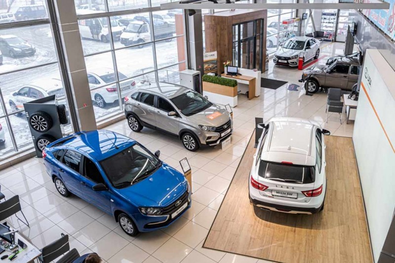 Модели Lada рекордно подорожали: некоторые прибавили разом 247 000 рублей