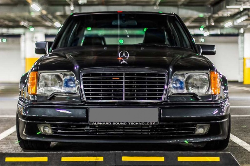 Топ-10 любопытных фактов про легендарный &laquo;волчок&raquo; Mercedes 500E W124