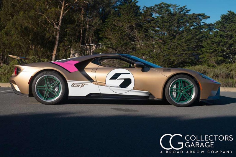 Пестрый Ford GT 2020 с минимальным пробегом продают дороже 130 млн рублей