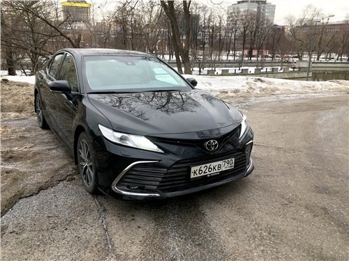 Totyota Camry - лучшее вложение средств в кризис