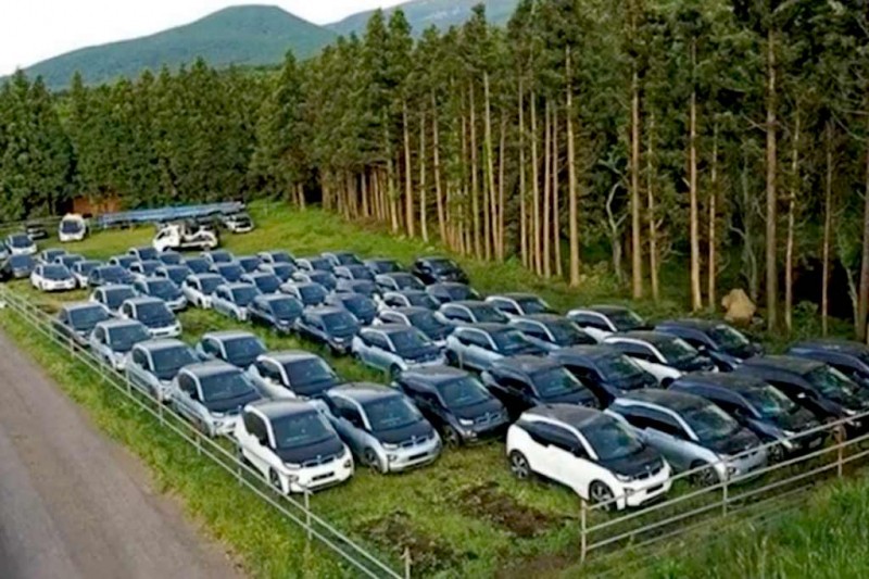 Сотни брошенных BMW i3 в Южной Корее оказались никому не нужны (видео)