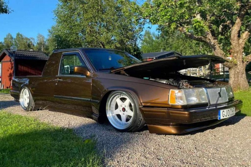 Умелец переделал старый универсал Volvo 945 в пикап и оснастил его пневмоподвеской