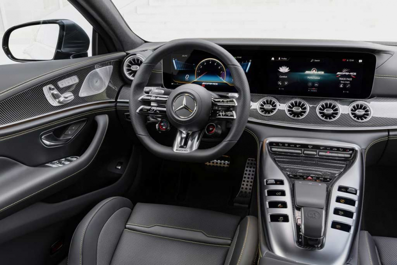 В линейку вернулись Mercedes-AMG GT 63 и GT 63 S: модель получила легкое обновление