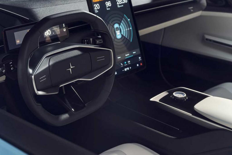 Концептуальный Polestar O2 удивил стеклянной крышей и наличием квадрокоптера