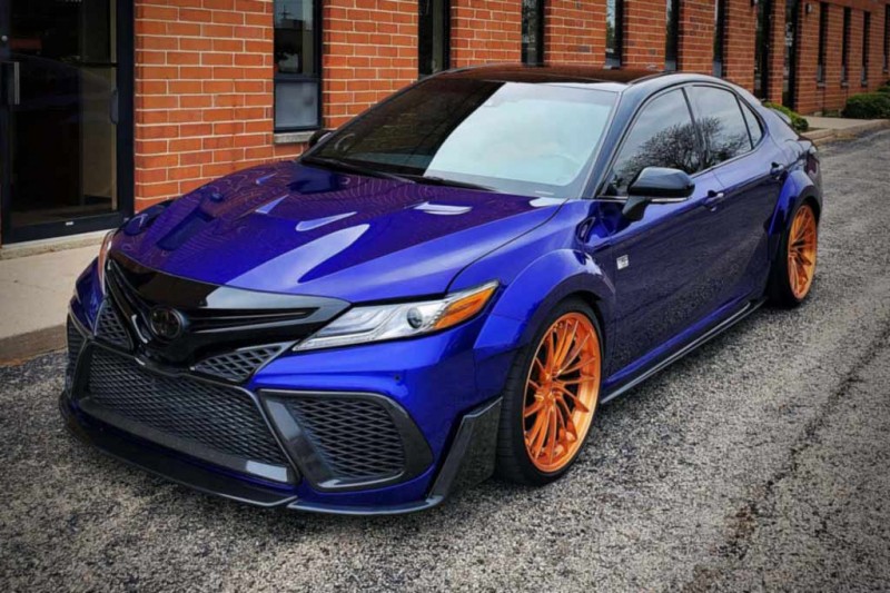 В продаже яркая Toyota Camry V6 XSE экс-ведущего Top Gear с доработками на $100 000