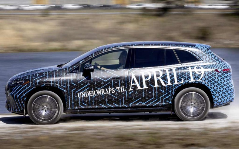 Немцы рассекретили салон электрического кроссовера Mercedes-Benz EQS SUV 3 Немцы рассекретили салон электрического кроссовера Mercedes-Benz EQS SUV