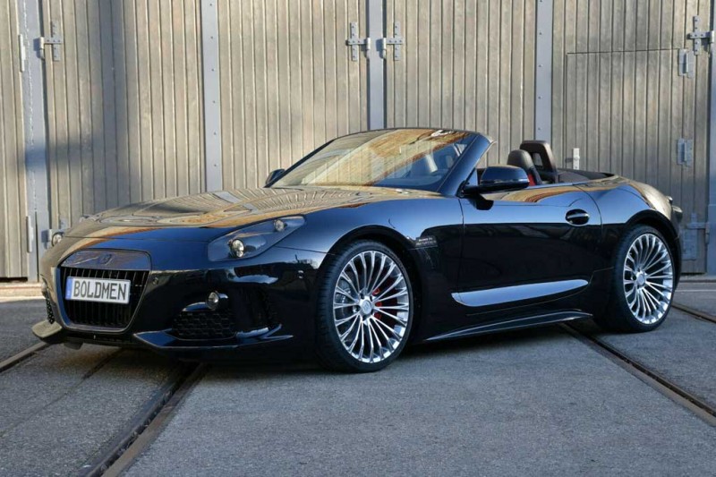 В продаже сразу две модели Boldmen CR4 на базе BMW Z4: ценник превышает ₽30 млн