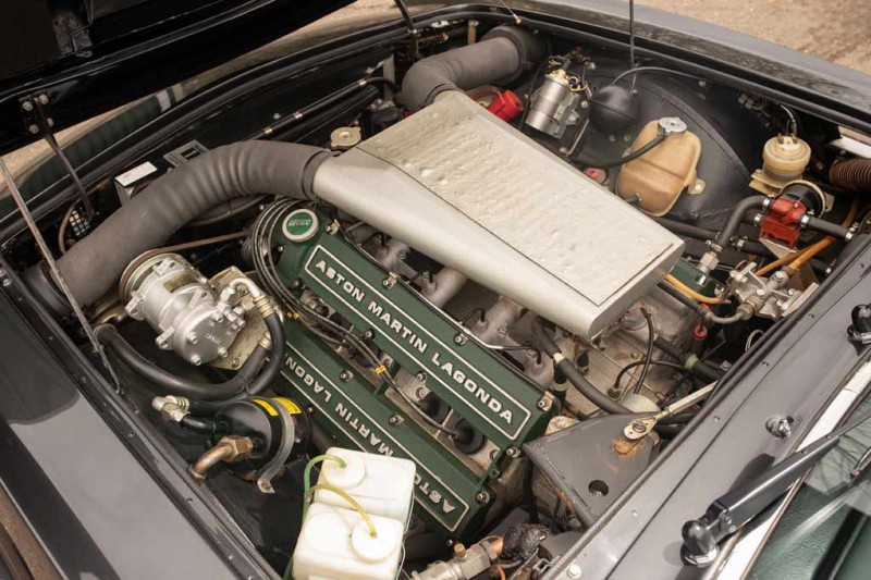 Редчайший Aston Martin Lagonda Series 1 с семилитровым мотором пустят с молотка