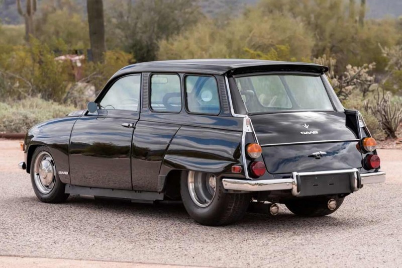 На торги выставлен доработанный универсал Saab 95 1971 года с мотором V8 1 На торги выставлен доработанный универсал Saab 95 1971 года с мотором V8