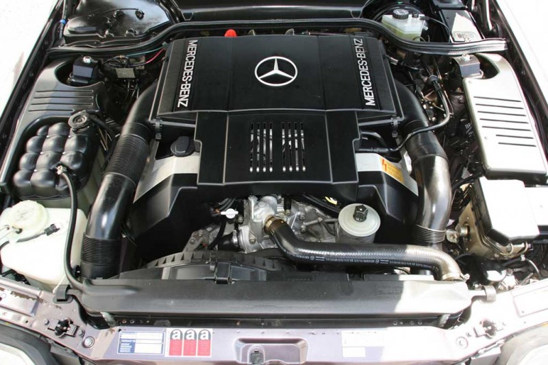 Топ-10 любопытных фактов про легендарный &laquo;волчок&raquo; Mercedes 500E W124