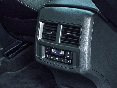 Почему Volkswagen Teramont является идеальным кроссовером для русского человека?