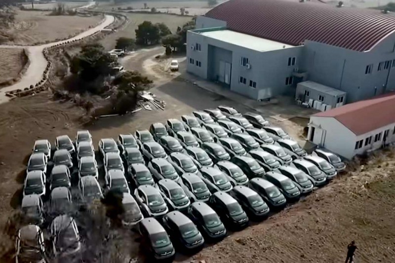 Сотни брошенных BMW i3 в Южной Корее оказались никому не нужны (видео)