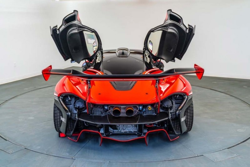 Ценник за трековый McLaren P1 GTR на аукционе растет не слишком активно