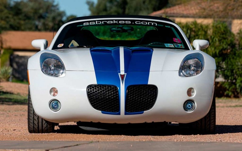 Уникальный родстер Pontiac Solstice GT с 400-сильным мотором V8 пустят с молотка 4 Уникальный родстер Pontiac Solstice GT с 400-сильным мотором V8 пустят с молотка