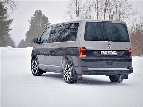 Тест-драйв Volkswagen Multivan (поколение T6.1) - Мультиинструмент в мечтах и в быту