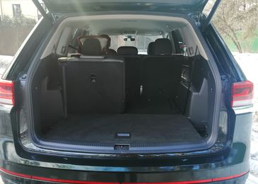 &laquo;Американский&raquo; десант: сравнительный тест-драйв Toyota Highlander и Volkswagen Teramont