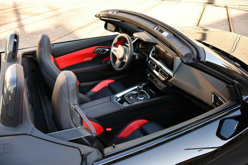 В продаже сразу две модели Boldmen CR4 на базе BMW Z4: ценник превышает ₽30 млн