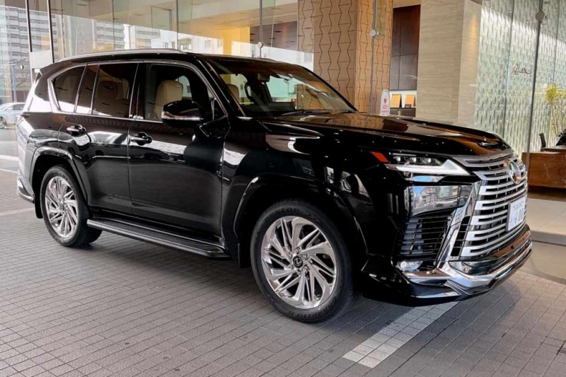 Поставки автомобилей Lexus и Infiniti в Россию могут оказаться под запретом