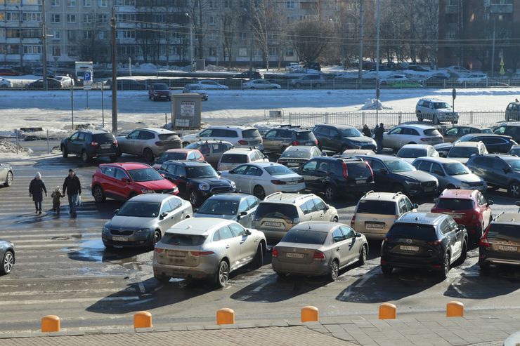 Автодилеры начали выкупать у россиян подержанные автомобили по цене новых 2 Автодилеры начали выкупать у россиян подержанные автомобили по цене новых