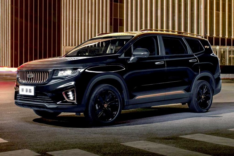 Кроссовер Geely Haoyue получил черно-золотистое исполнение Black Gold Limited Edition