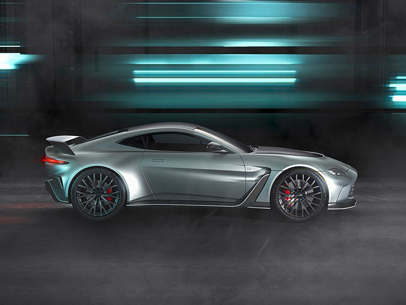 Представлен последний Aston Martin с мотором V12 1 Представлен последний Aston Martin с мотором V12