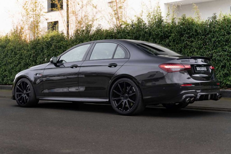 Brabus 900: &laquo;волк в овечьей шкуре&raquo; на базе обновленного Mercedes-AMG E 63 S